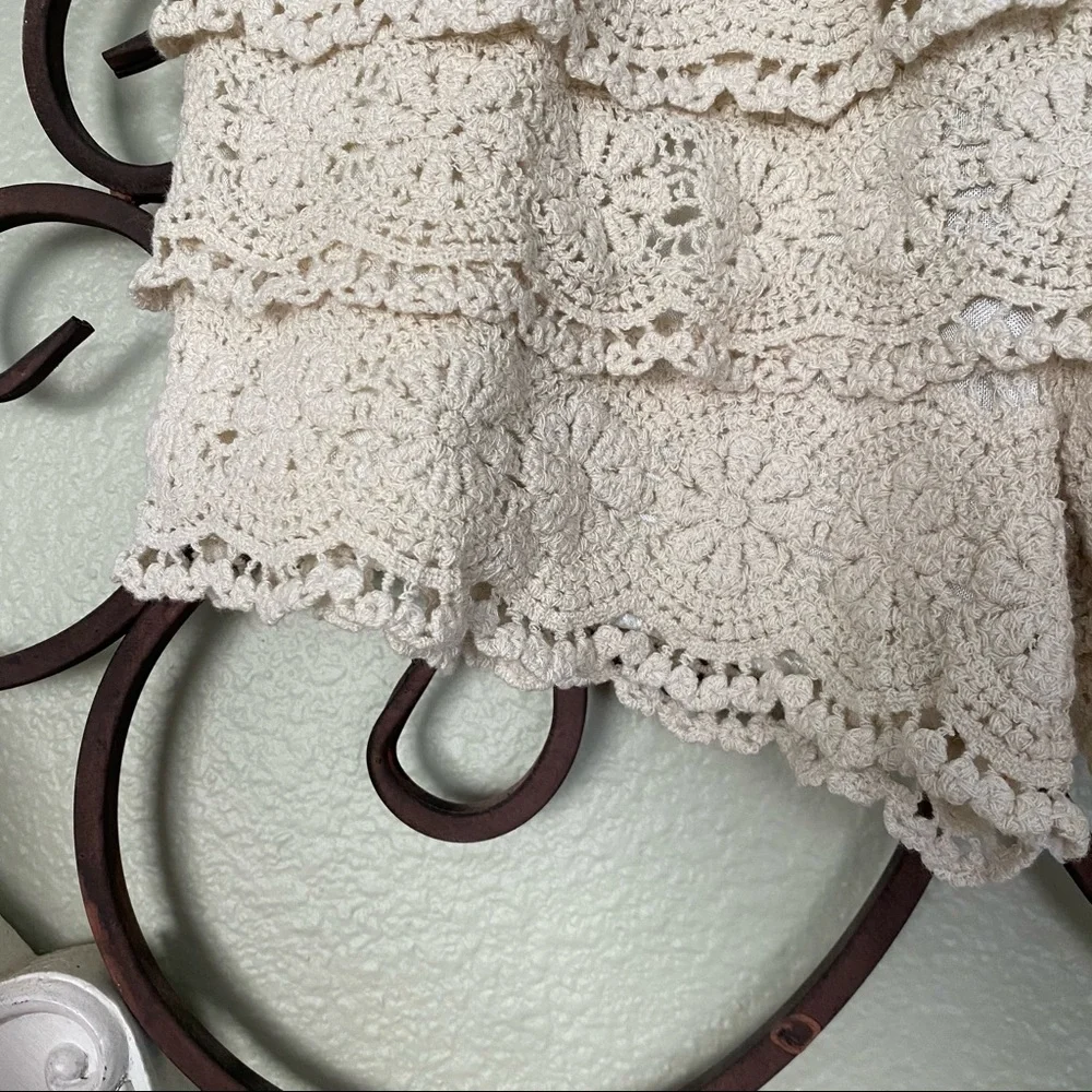 Crochet Lace Shorts - Picture 3 of 4